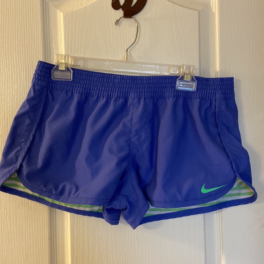 Reversible Nike Shorts - Picture 2 of 2